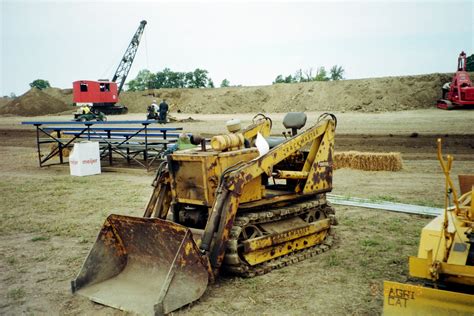 small crawler loader